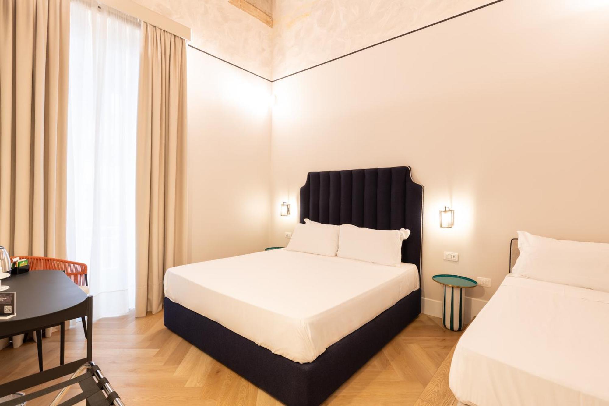Relais Ammira Hotel Napoli Ngoại thất bức ảnh