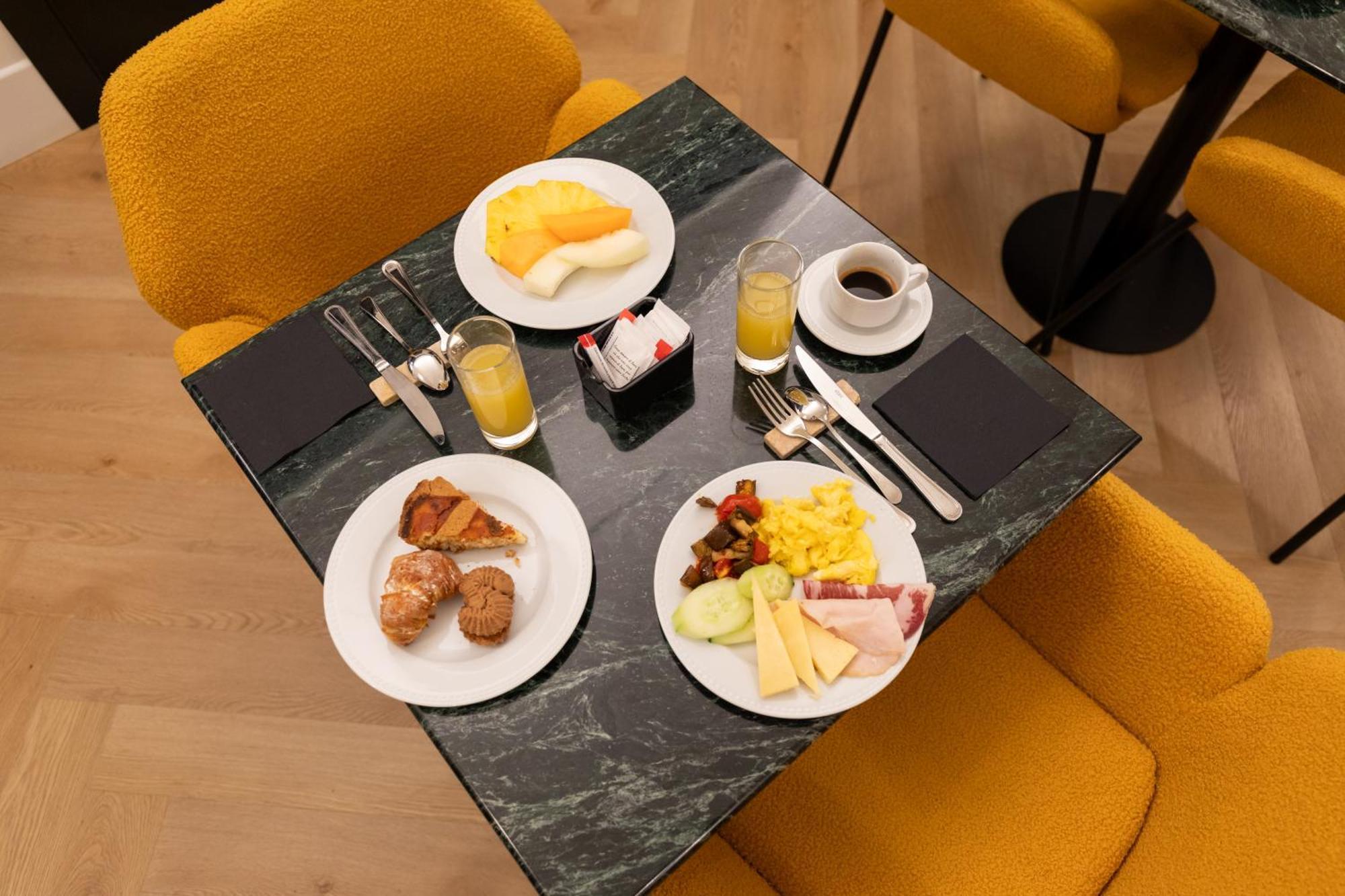 Relais Ammira Hotel Napoli Ngoại thất bức ảnh